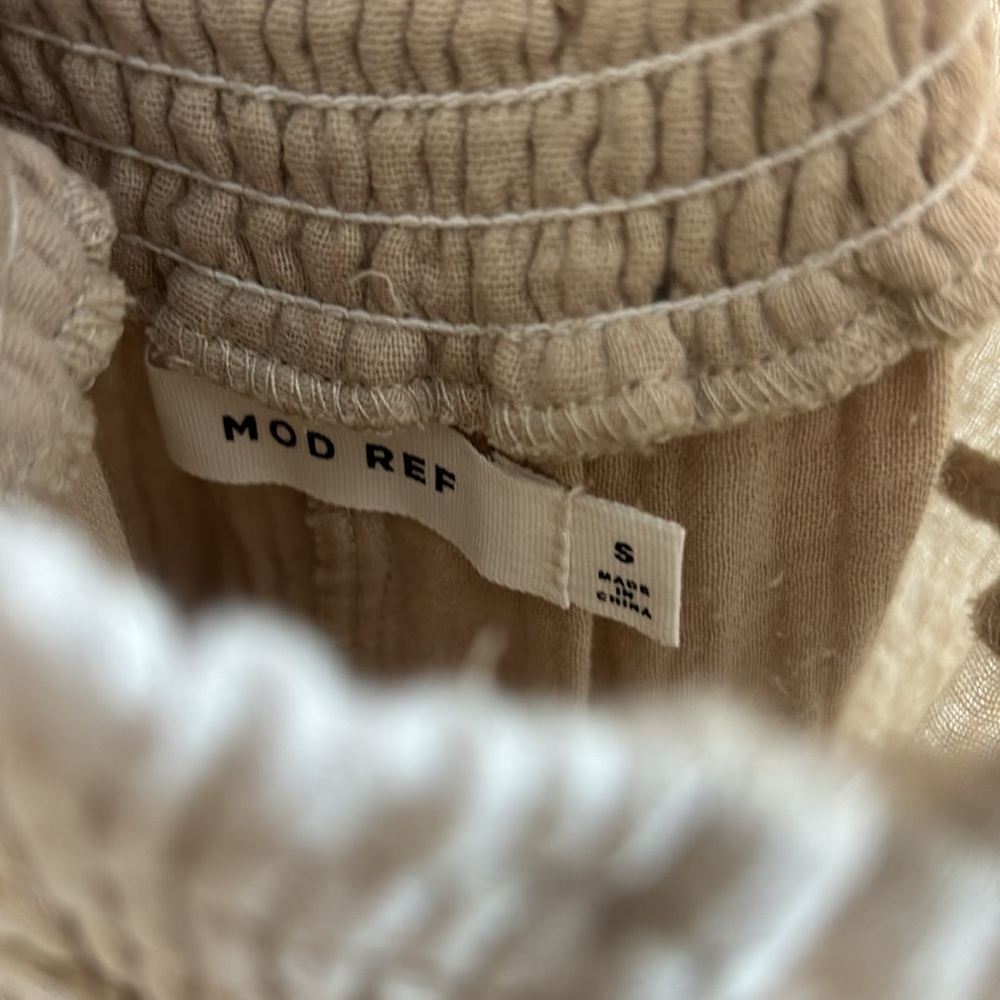 Mod Ref Beige Button-Front Textured Jumpsuit - Picture 4 of 5